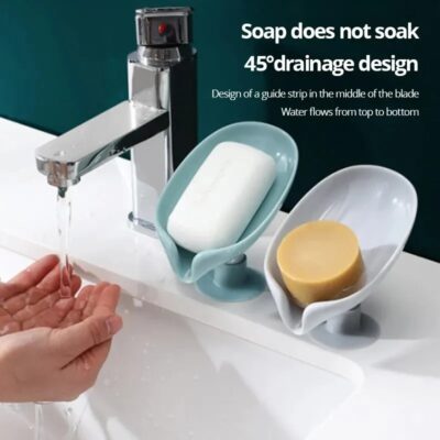 Leaf Shape Self-Draining Soap Holder – 45° Slanted Suction Soap Dish for Bathroom & Kitchen (Random Color)